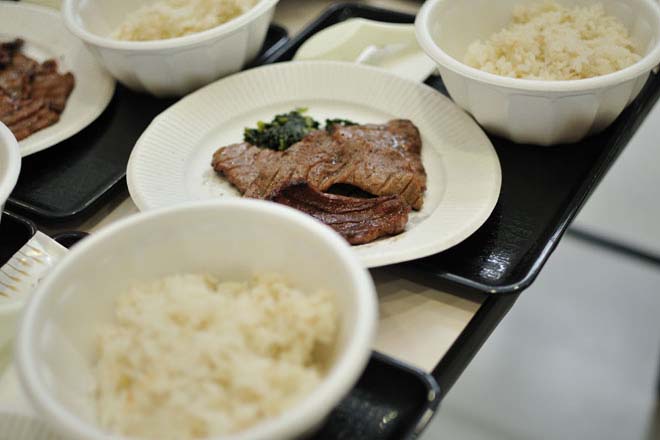 おいしく焼けた牛タン